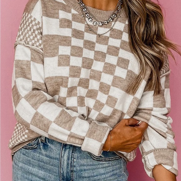 NWT- Khaki checkered print drop shoulder Women's Sweater - Picture 3 of 6